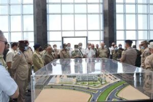 القوات المسلحة تنظم زيارة لوفد من الملحقين العسكريين المعتمدين لدى سفاراتهم ‏بمصر للعاصمة الإدارية الجديدة 